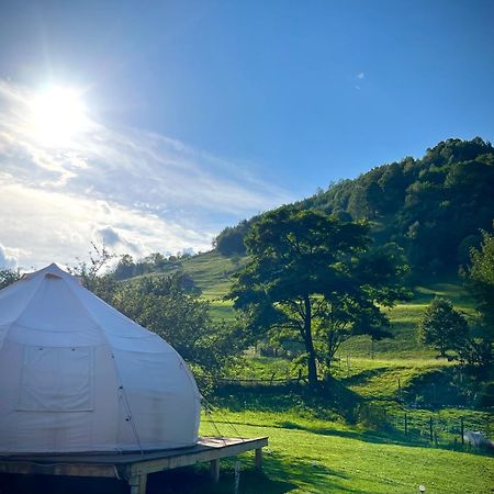 Hotel Flore'S Garden Glamping Bran  Exterior foto